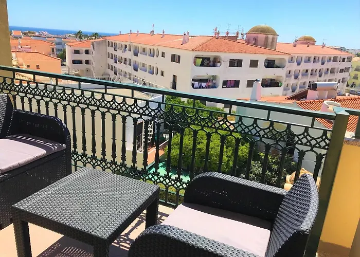 Oura Beach T1 Apartment Coral , Close To The Strip, Swimming Pool, Wi Fi, A/C
