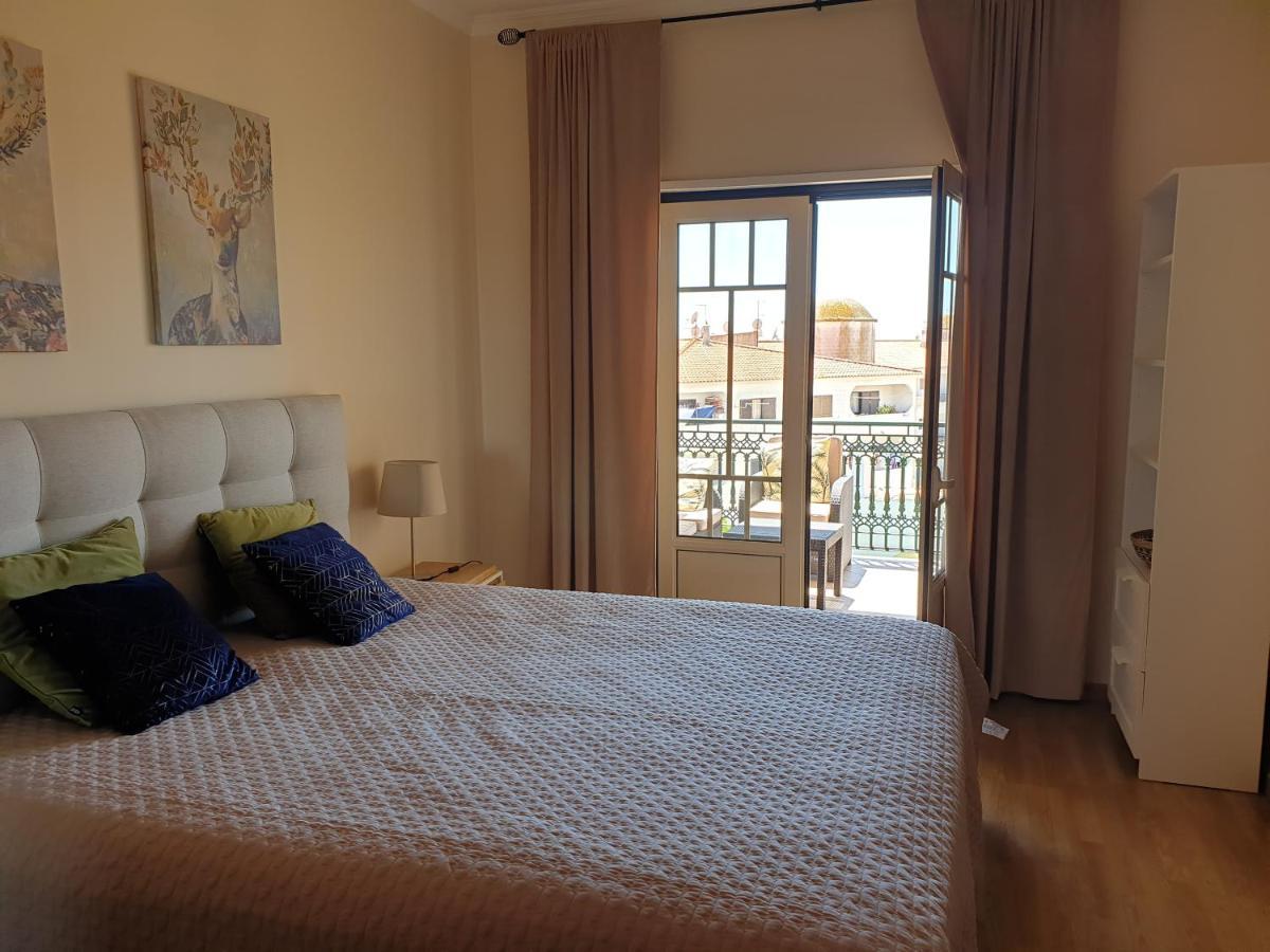 Apartment Oura T1 Coral , Close To The Strip, Swimming Pool, Wi Fi, A/c Albufeira