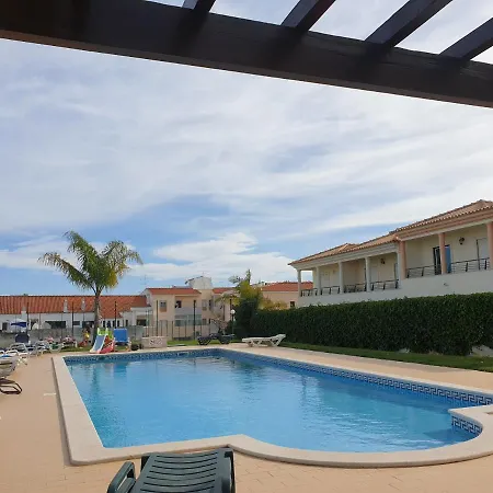 Oura Beach T1 Apartment Coral , Close To The Strip, Swimming Pool, Wi Fi, A/C Albufeira Exterior photo