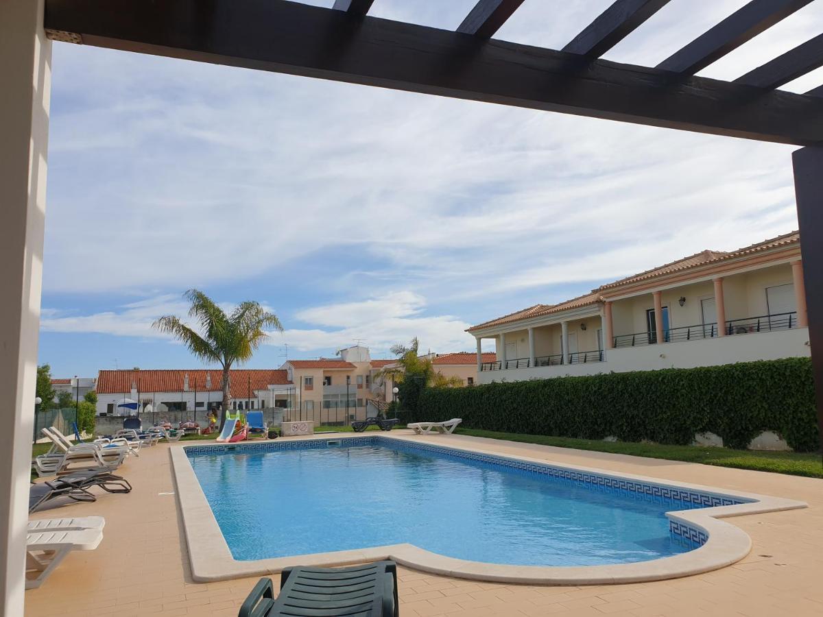 Oura T1 Coral , Close To The Strip, Swimming Pool, Wi Fi, A/c Appartement